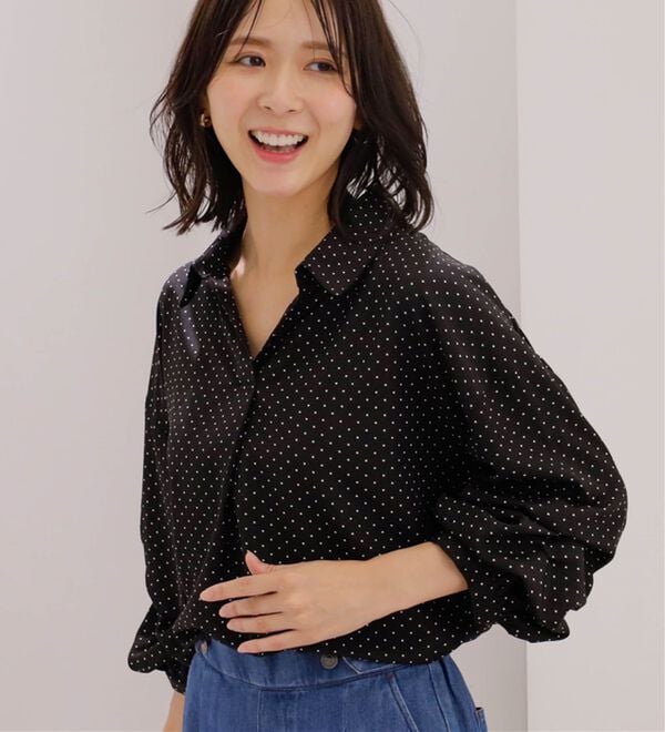 BELLUNA（ベルーナ）の「袖タックデザインスキッパーシャツ（ブラウス）」｜詳細画像