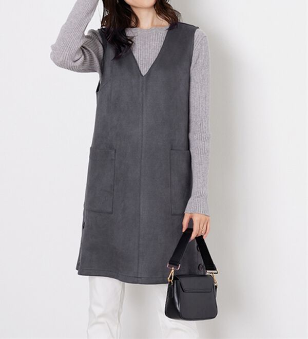 BELLUNA（ベルーナ）の「スエード調サイドボタンジャンパードレス（ジャンパースカート）」｜詳細画像