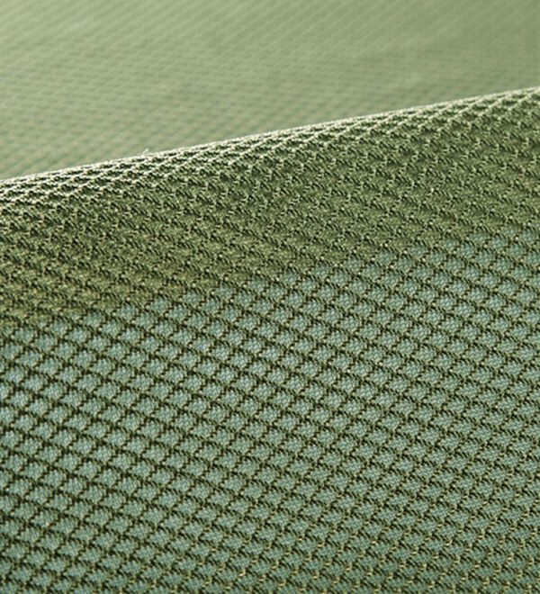 BELLUNA（ベルーナ）の「＜旅行の寒暖差に便利！＞メッシュ切替デザインベスト（ベスト）」｜詳細画像