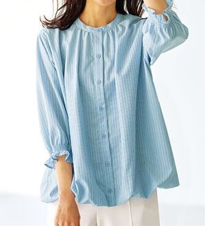 BELLUNA（ベルーナ）の「袖シャーリングバルーンブラウス（ブラウス）」｜ブルー系