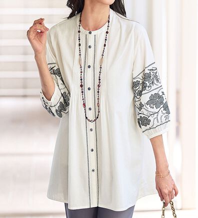 BELLUNA（ベルーナ）の「綿１００％袖刺しゅうデザインブラウス（チュニック）」