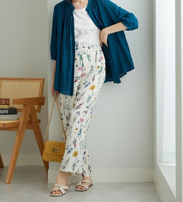 BELLUNA（ベルーナ）の「スラブ素材ギャザーデザインブラウス（ブラウス）」｜詳細画像