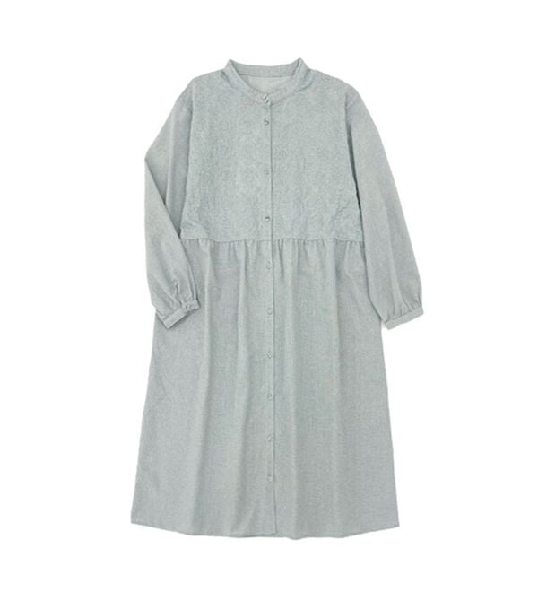 Viola e Viola（ヴィオラ エ ヴィオラ）の「パッと華やぐ繊細刺しゅうの大人シャツワンピース（シャツワンピース）」｜詳細画像