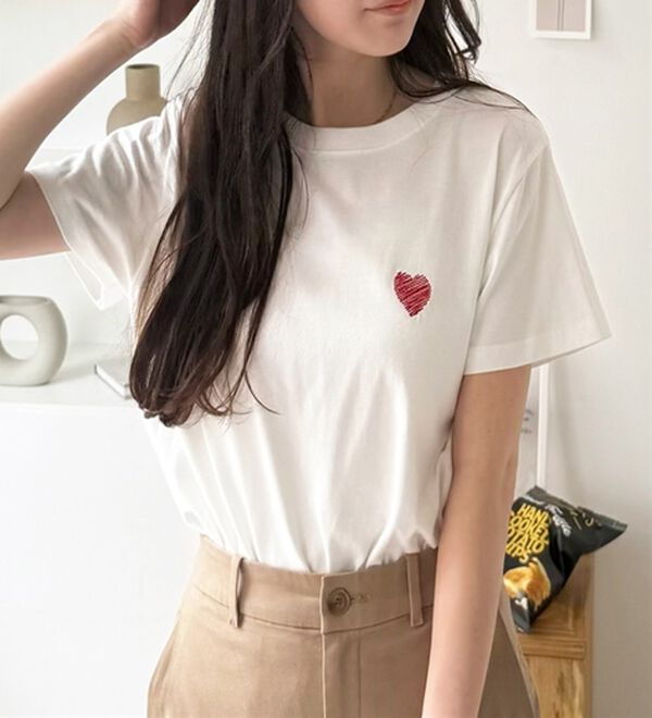 GeeRA（ジーラ）の「綿１００％アソート１ポイント刺しゅうＴシャツ（カットソー）」｜詳細画像