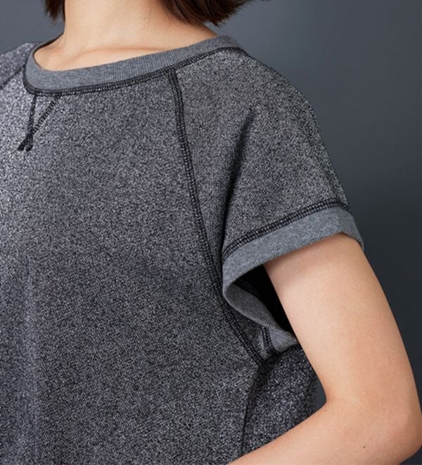 BELLUNA（ベルーナ）の「ラメ入り裏毛素材プルオーバー（カットソー）」｜詳細画像