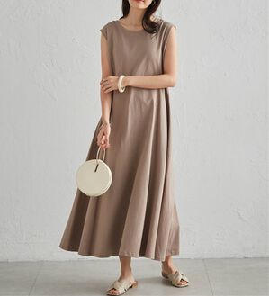 RANAN（ラナン）の「綿１００％フレアーロングワンピース（ロングワンピース）」｜モカ