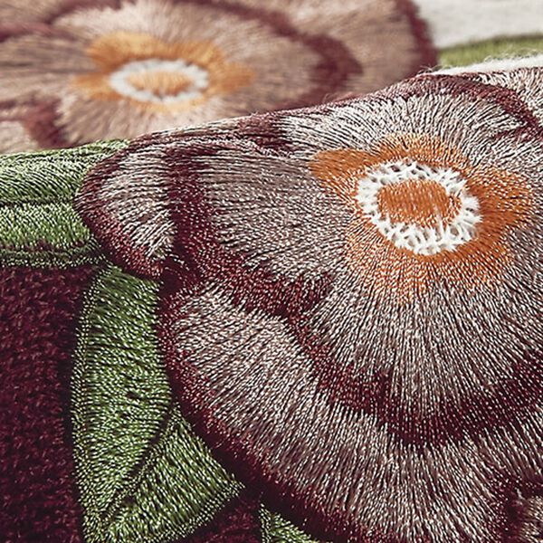 BELLUNA（ベルーナ）の「刺しゅう使い配色セーター（チュニック）」｜詳細画像