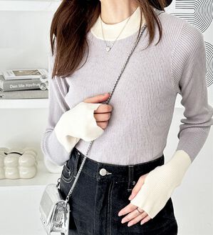 GeeRA（ジーラ）の「指穴配色デザイン柔らかリブニット（ニット・セーター）」｜詳細画像