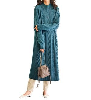 BELLUNA（ベルーナ）の「ケーブル柄ロング丈ニットワンピース（ニットワンピース）」｜ブルー