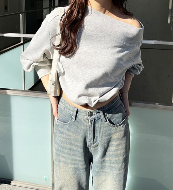 GeeRA（ジーラ）の「ラメオフショルスウェット（カットソー）」｜詳細画像