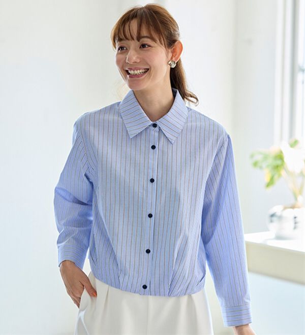 BELLUNA（ベルーナ）の「ぽわんと可愛いタック使いシャツブラウス（シャツ）」｜詳細画像