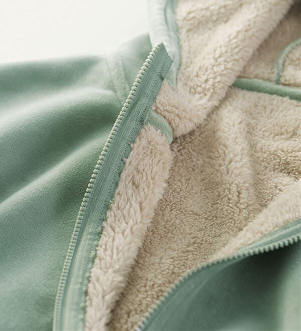 BELLUNA（ベルーナ）の「【快適Ｌａｂ．】リッチベロア素材裏ボアパーカー（パーカー）」｜詳細画像