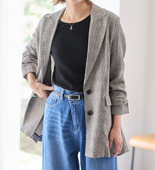 LAVIENNE（ラヴィエンヌ）の「【医師オススメ】綿１００％吸湿発熱あったかインナー　クルーネックインナー長袖（肌着・インナーウェア）」｜詳細画像