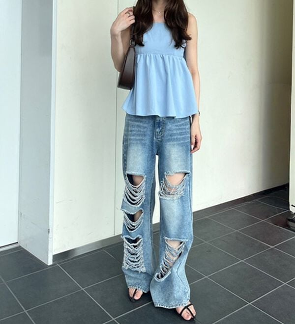 GeeRA（ジーラ）の「オリジナルパットダメージワイドデニム（ワイドパンツ・ガウチョ）」｜詳細画像