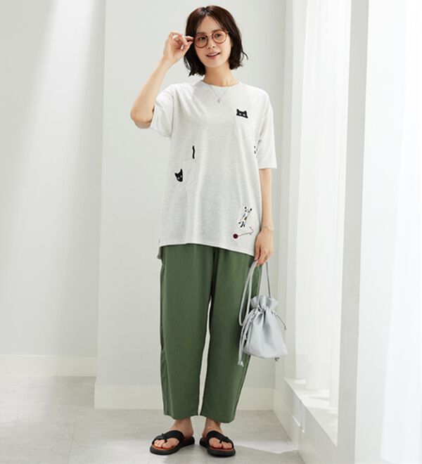 BELLUNA（ベルーナ）の「ネコ刺しゅうビッグプルオーバー（カットソー）」｜詳細画像