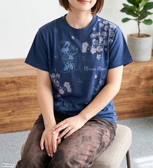 BELLUNA（ベルーナ）の「＜Disney＞【ミニー】桜柄プリントTシャツ（Tシャツ）」｜ネイビー