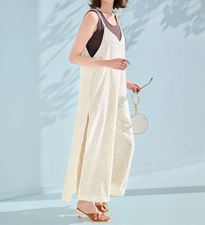 ひんやり！リーフ柄レース使い裾スリットサロペット - ベルーナ