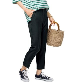 VINNO（ヴィノ）の「ウールライク美脚テーパードパンツ（フルレングスパンツ）」｜ブラック