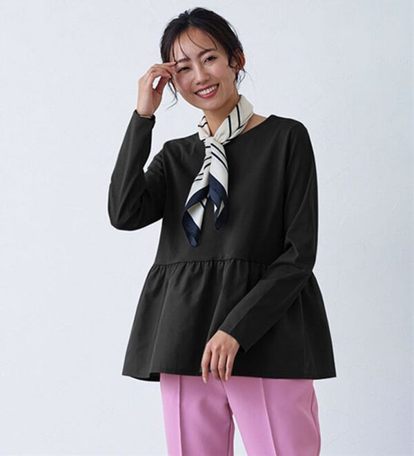 Pierrot（ピエロ）の「異素材ドッキングフリルギャザーペプラムカットソー（カットソー）」｜詳細画像