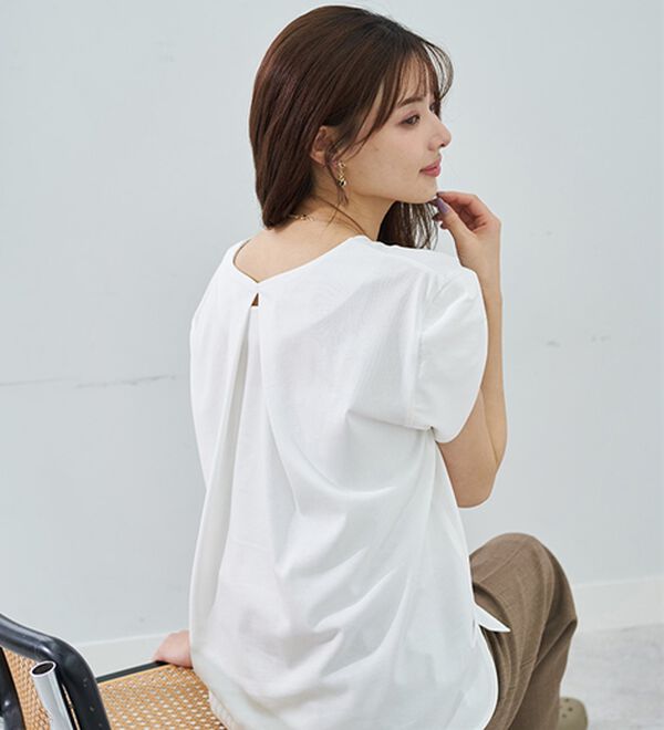 BELLUNA（ベルーナ）の「華奢見せ！後ろ美人デザインプルオーバー（カットソー）」｜詳細画像