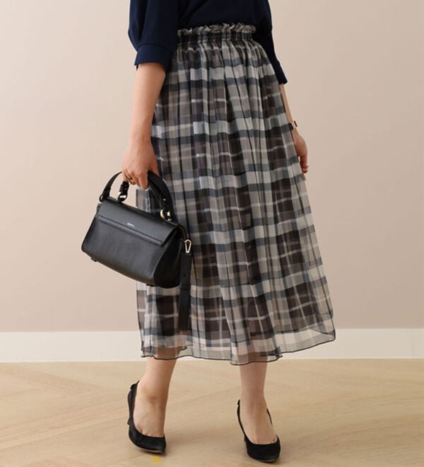 BELLUNA（ベルーナ）の「チェック柄プリントスカート（ロングスカート）」｜詳細画像