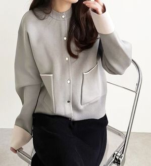 GeeRA（ジーラ）の「配色カラーニットカーディガン（ニットカーディガン）」｜グレー&times;ピンク