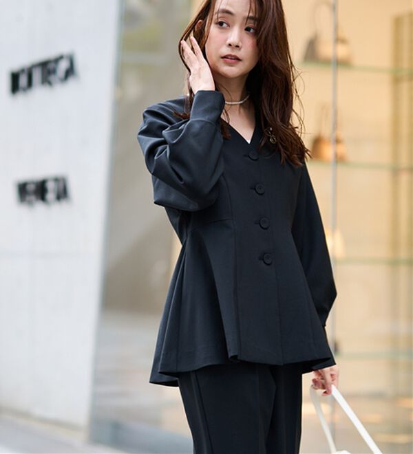 RANAN（ラナン）の「【２点セット】Ｖネックペプラムセットアップ（パンツスーツ）」｜詳細画像