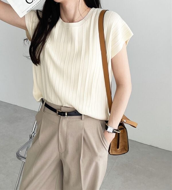 GeeRA（ジーラ）の「プリーツ編フレンチスリーブリブトップス（ニット・セーター）」｜詳細画像