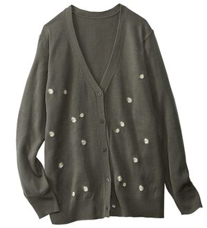 BELLUNA（ベルーナ）の「花柄刺しゅうニットカーディガン（ニットカーディガン）」｜チャコール