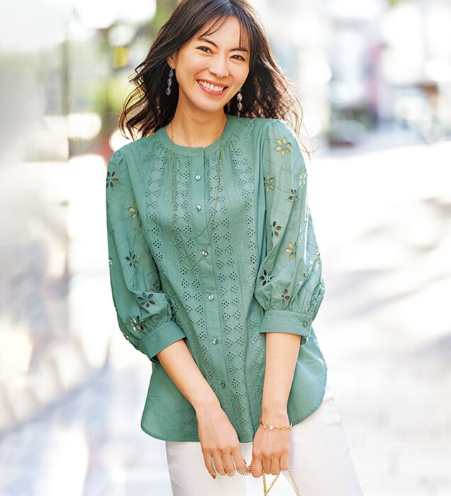 美品長袖カットソー 水色 (M) 花柄 総柄 総レース 花柄ホルターロングＴシャツ | mystic(ミスティック)レディース | PAL