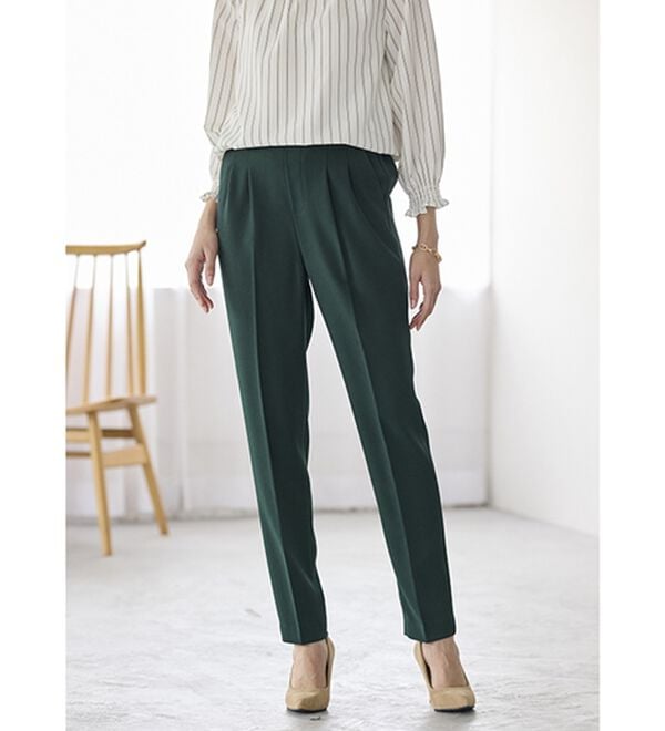 BELLUNA（ベルーナ）の「すっきり見えタックテーパードパンツ（フルレングスパンツ）」｜詳細画像