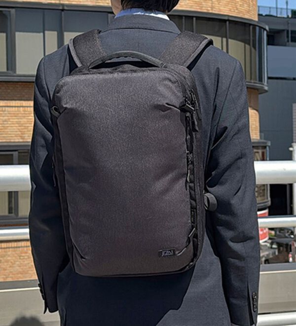 「飛び出す収納と拡張機能のスマートリュック（その他メンズバッグ）」｜詳細画像