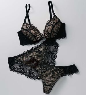 ゆめの様の専用ページ 3点セット】ヌーディーレースブラ＆ショーツ＆Tバック - ベルーナ