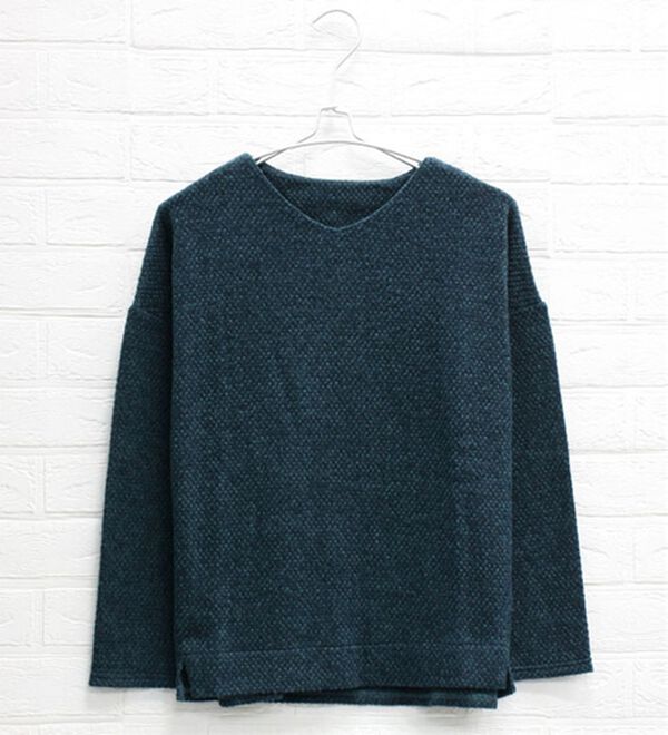 BELLUNA（ベルーナ）の「杢調素材裾スリットデザインプルオーバー（カットソー）」｜ブルーグリーン