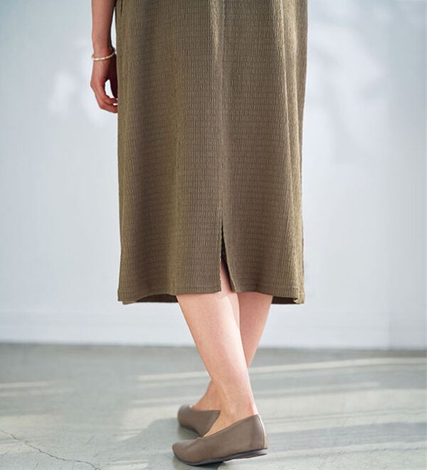 BELLUNA（ベルーナ）の「シュッと体型カバー！ポコポコ素材ジャンパースカート（ジャンパースカート）」｜詳細画像