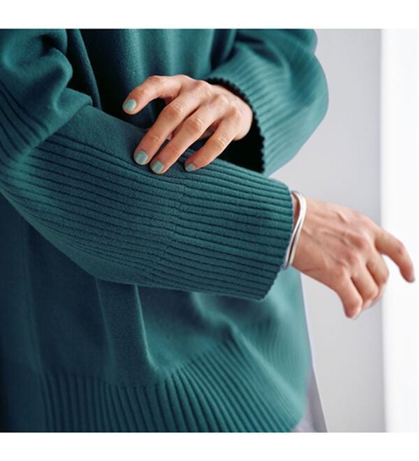 BELLUNA（ベルーナ）の「トレーナーがカジュアルすぎる方に！洗えるリブハイネックニット（ニット・セーター）」｜詳細画像