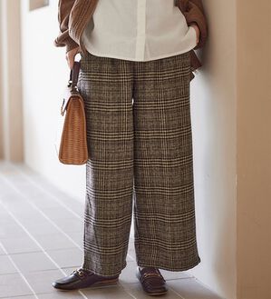 Viola e Viola（ヴィオラ エ ヴィオラ）の「ゆるストレートチェックパンツ（ワイドパンツ・ガウチョ）」｜ブラック系