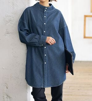 BELLUNA（ベルーナ）の「デニム素材ハイネックチュニック（シャツ）」｜詳細画像