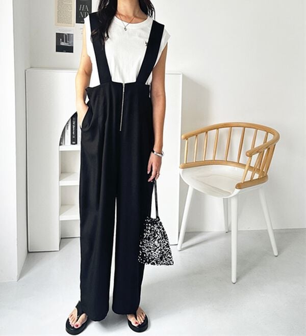 GeeRA（ジーラ）の「フロントジップハイウエストサロペット（オールインワン）」｜詳細画像