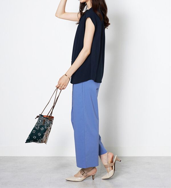 BELLUNA（ベルーナ）の「ギャザー使いフレンチスリーブブラウス（ブラウス）」｜詳細画像