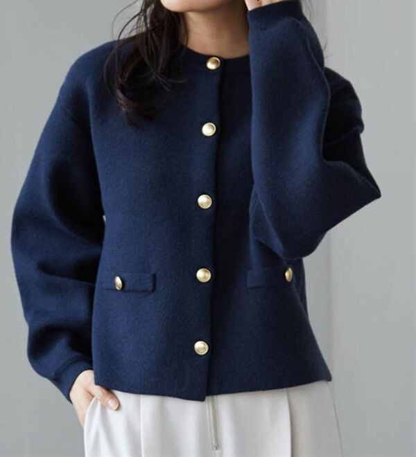 RANAN（ラナン）の「【4つの機能付き】洗える！ゴールド調ボタンニットカーディガン（ニットカーディガン）」｜詳細画像