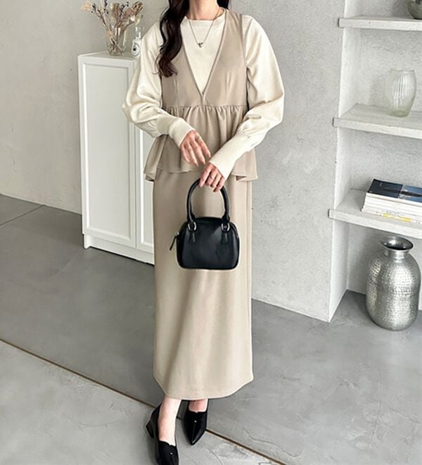 GeeRA（ジーラ）の「【再入荷】楽ちん！ペプラムジャンパースカート（ジャンパースカート）」｜詳細画像