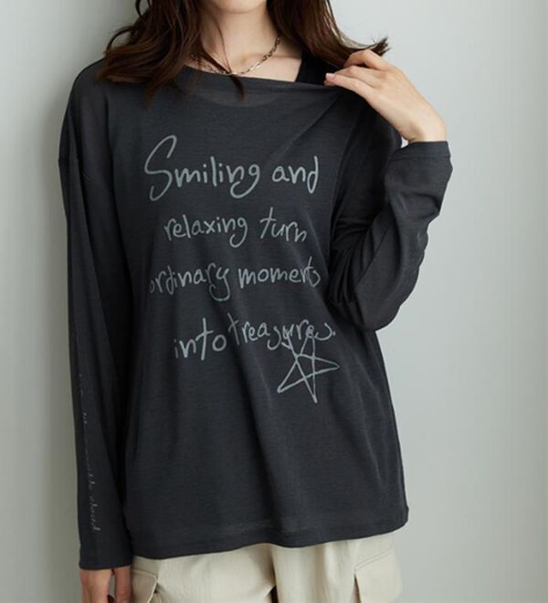 BELLUNA（ベルーナ）の「シアー素材ラクガキ風ロゴプルオーバー（カットソー）」｜詳細画像