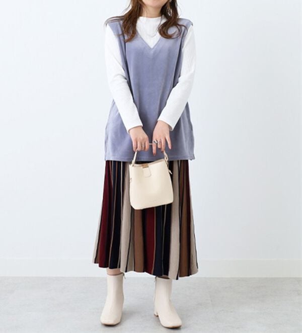 BELLUNA（ベルーナ）の「ベロア素材ベストアンサンブル（アンサンブル）」｜詳細画像