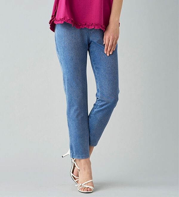 BELLUNA（ベルーナ）の「【再入荷】美ストレッチ素材アンクル丈レギンスパンツ（クロップドパンツ）」｜詳細画像