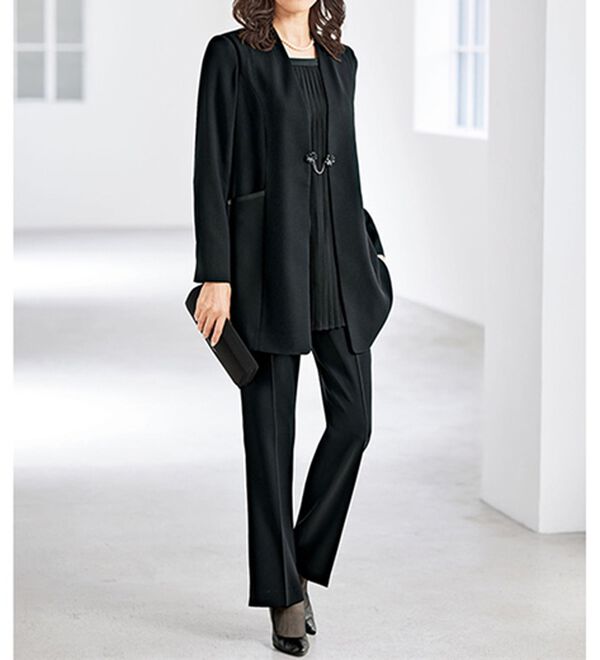 BELLUNA（ベルーナ）の「洗えるストレッチ素材！重ね着風デザインセットアップ（ブラックフォーマル（喪服・礼服））」｜詳細画像