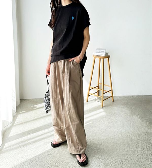 GeeRA（ジーラ）の「さらとろ素材が嬉しい！ダブルタックワイドパンツ（フルレングスパンツ）」｜詳細画像