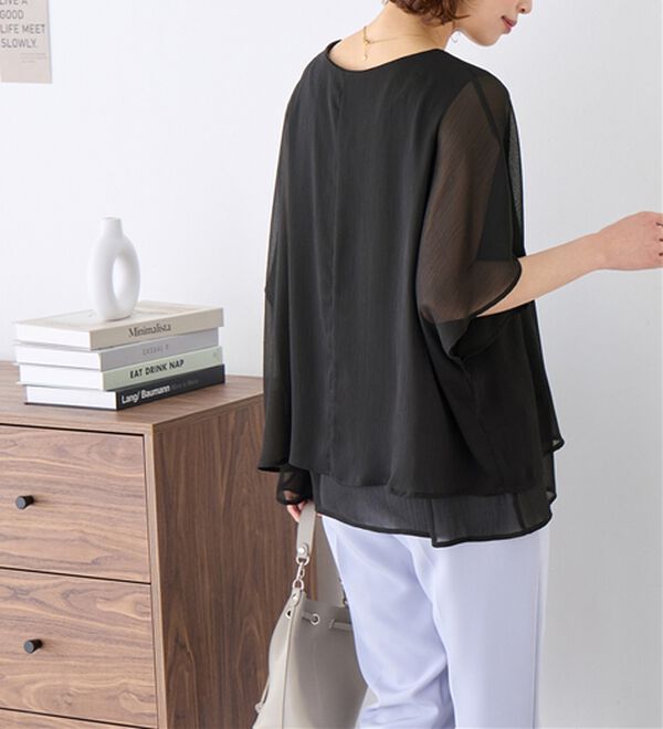 Viola e Viola（ヴィオラ エ ヴィオラ）の「【接触冷感】ひんやり涼しいタックデザインレイヤード風ブラウス（ブラウス）」｜詳細画像