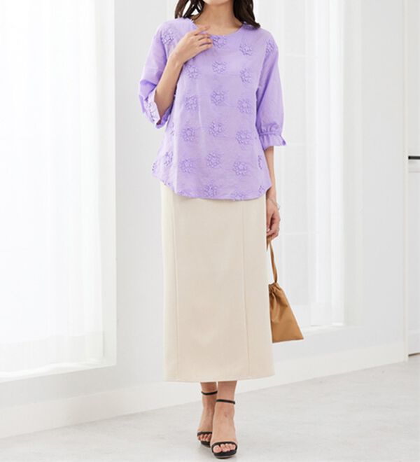 BELLUNA（ベルーナ）の「【店舗・ネット限定】モチーフレース使い袖ギャザーブラウス（ブラウス）」｜詳細画像