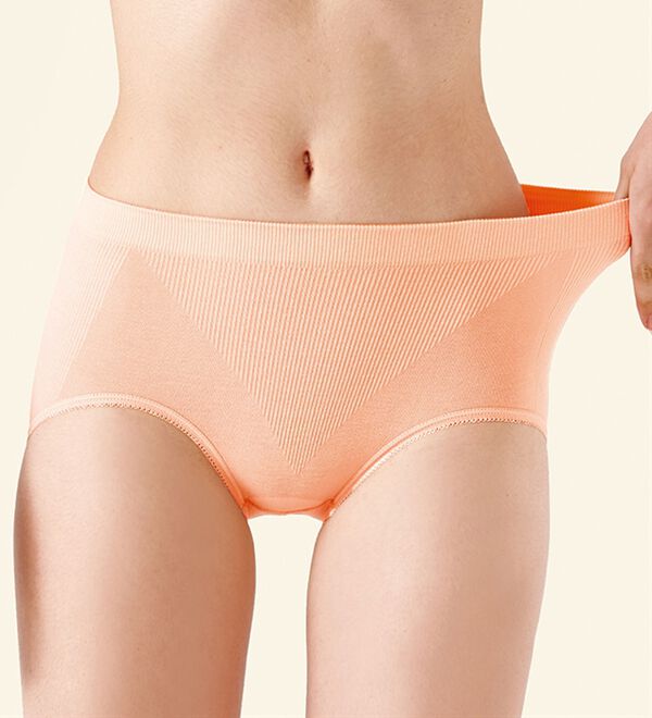 LAVIENNE（ラヴィエンヌ）の「綿混のびのびフィットミラクるショーツ（ショーツ）」｜詳細画像